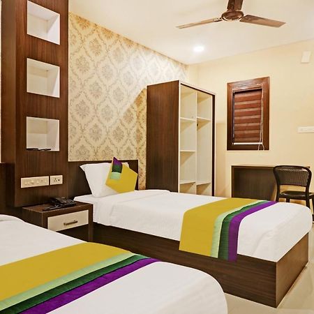 Itsy Hotels Sapphire Residency Manjeri Dış mekan fotoğraf