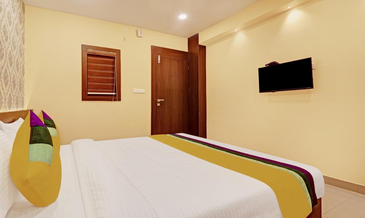 Itsy Hotels Sapphire Residency Manjeri Dış mekan fotoğraf