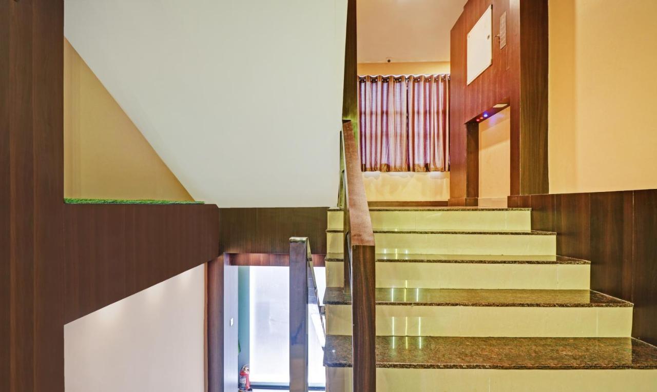 Itsy Hotels Sapphire Residency Manjeri Dış mekan fotoğraf